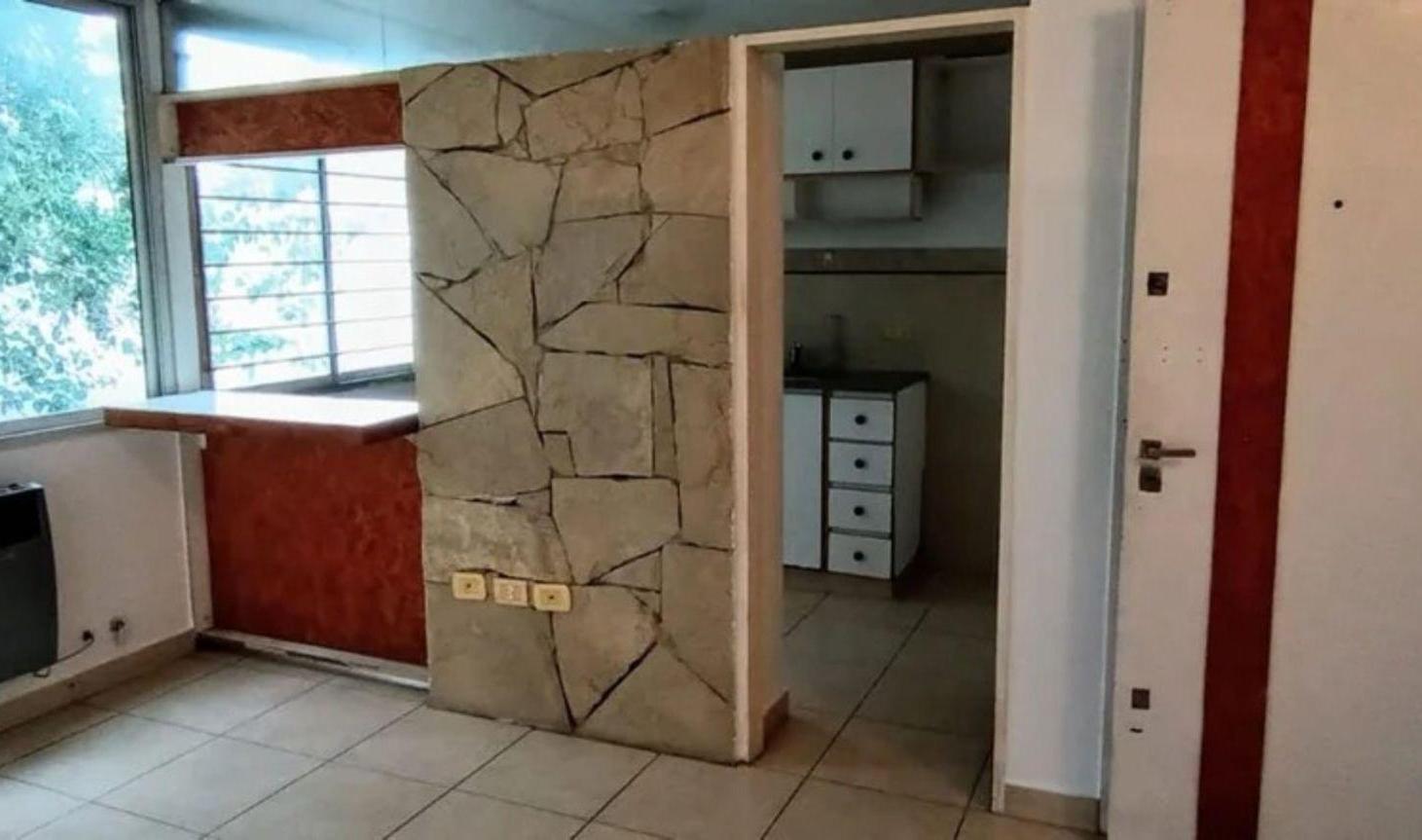 Foto de DEPARTAMENTO VENTA LA PLATA 1 DORMITORIO Y COCHERA, imagen 2
