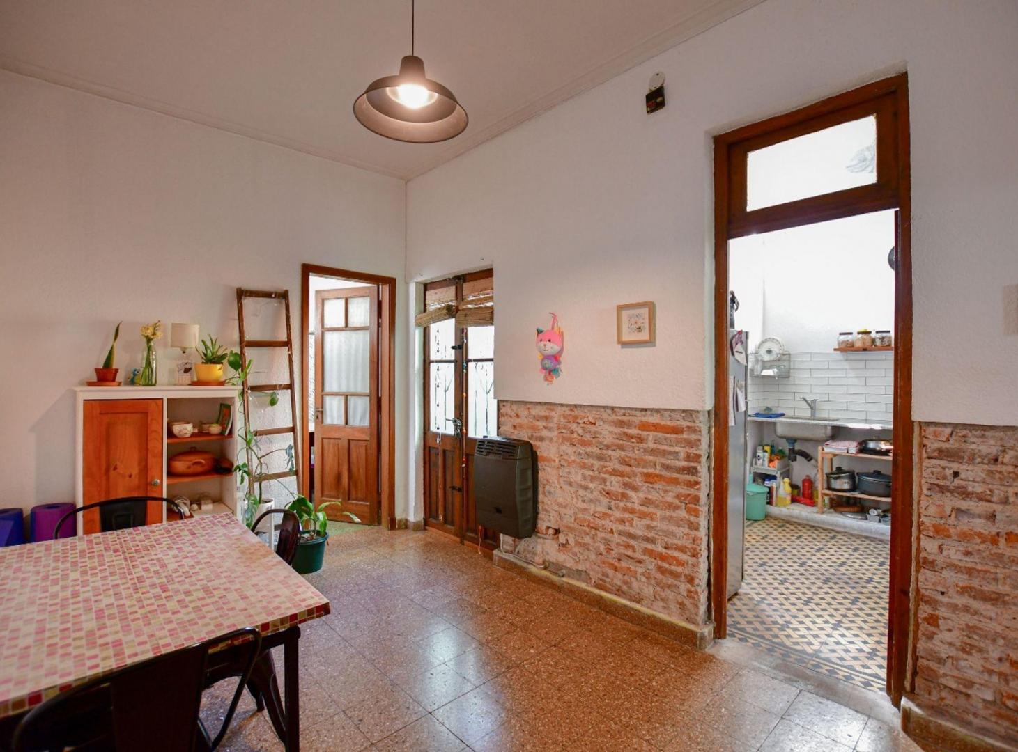 Foto de PH EN VENTA LA PLATA 2 DORMITORIOS Y ESCRITORIO, imagen 2