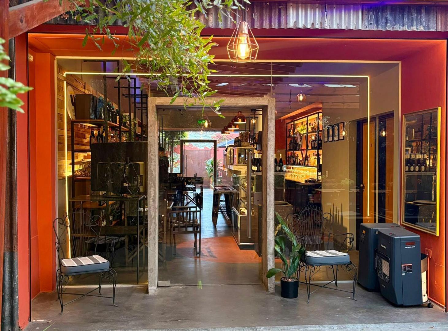 Foto de LOCAL COMERCIAL EN VENTA LA PLATA, imagen 3