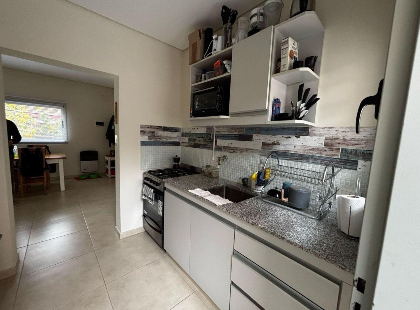 Foto de DEPARTAMENTO EN VENTA LA PLATA 1 DORMITORIO 53 M2, imagen 2