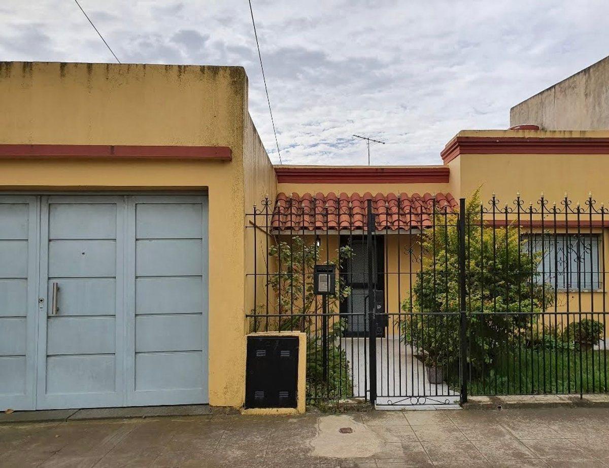 Foto de CASA EN VENTA SAN CARLOS BERISSO 2 DORMITORIOS, imagen 1