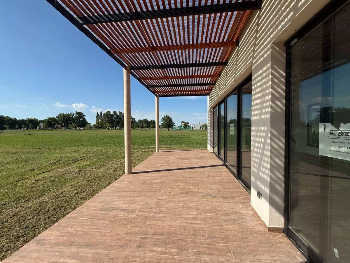 Foto de CASA EN VENTA LOBOS 3 DORMITORIOS LA FEDERALA, imagen 2