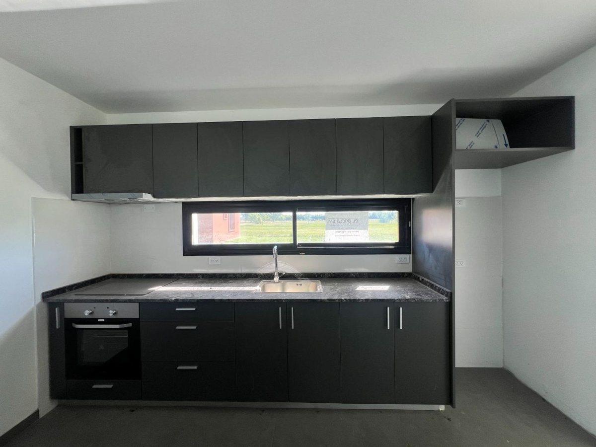 Foto de CASA EN VENTA LOBOS 2 DORMITORIOS LA FEDERALA, imagen 1