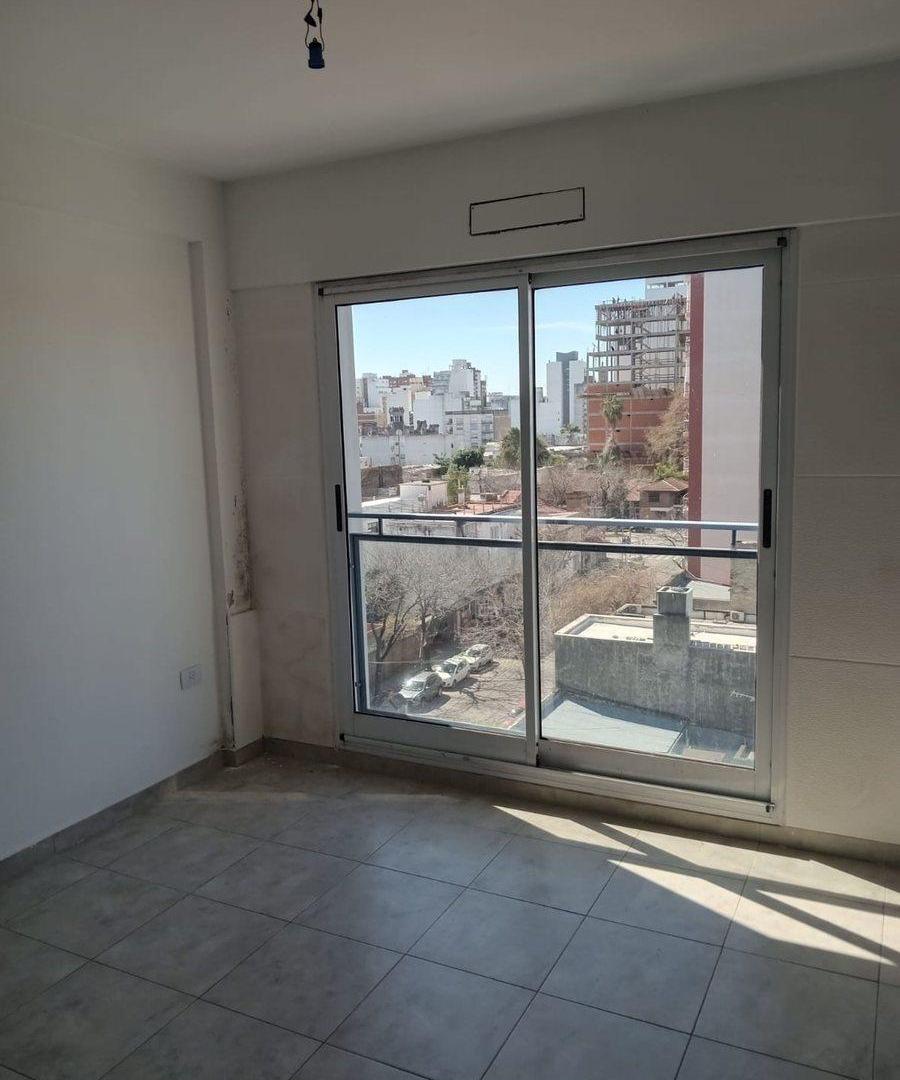 Foto de DEPARTAMENTO EN VENTA EN LA PLATA 1 DORMITORIO, imagen 2