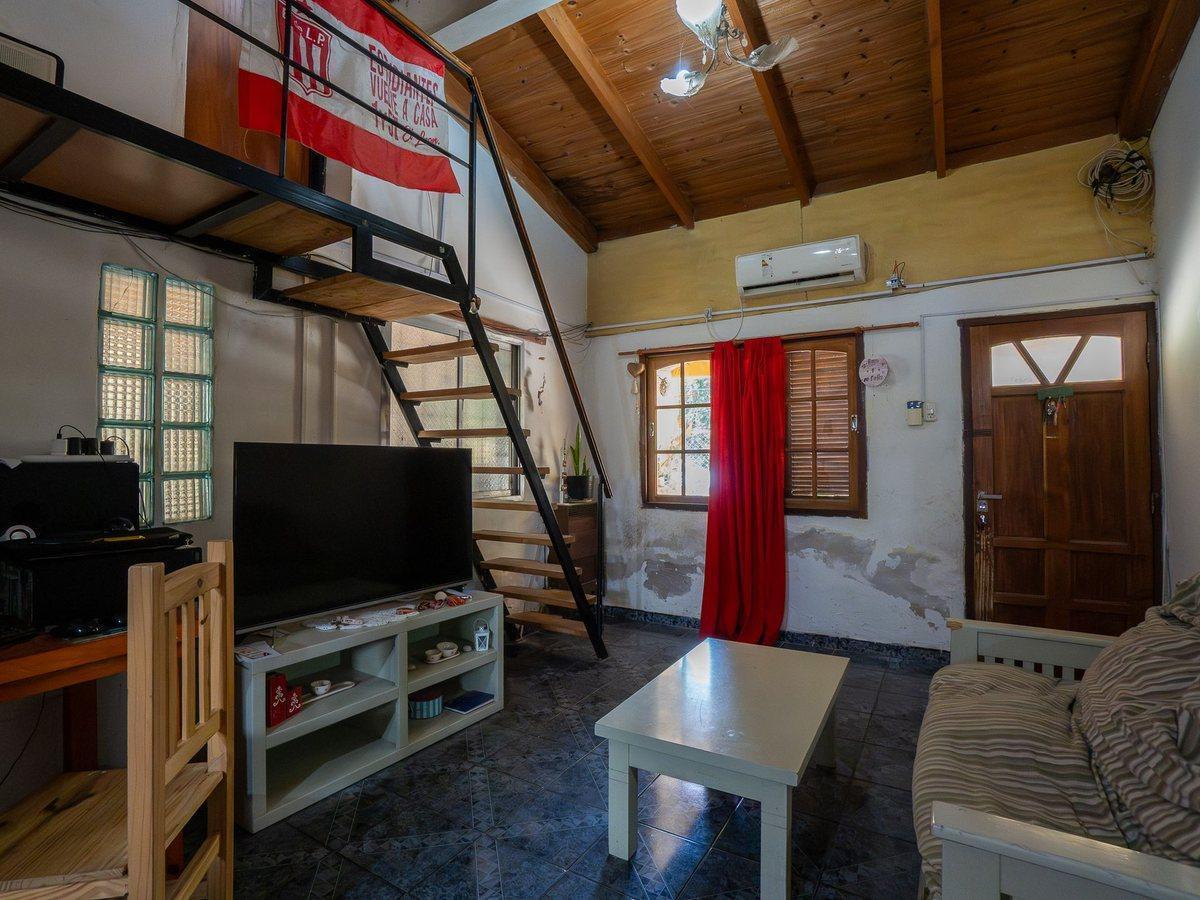 Foto de CASA EN VENTA EN MELCHOR ROMERO 2 DORMITORIOS, imagen 2