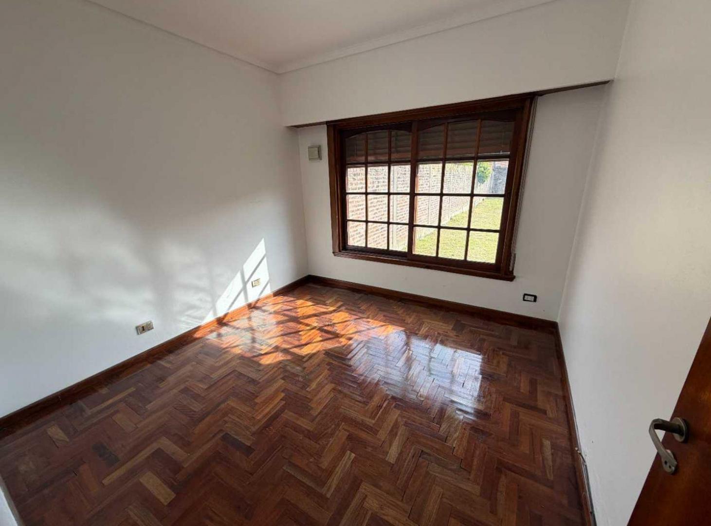Foto de CASA VENTA QUILMES 3 AMBIENTES LOS CEDROS PARQUE, imagen 1