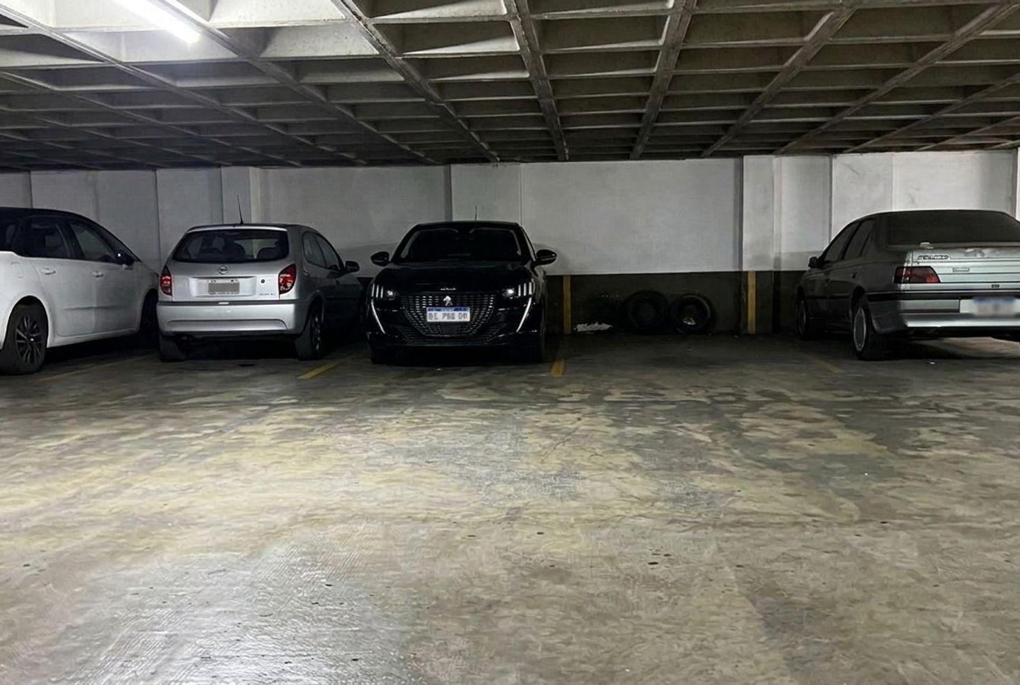 Foto de COCHERA EN VENTA LA PLATA CENTRO, imagen 2