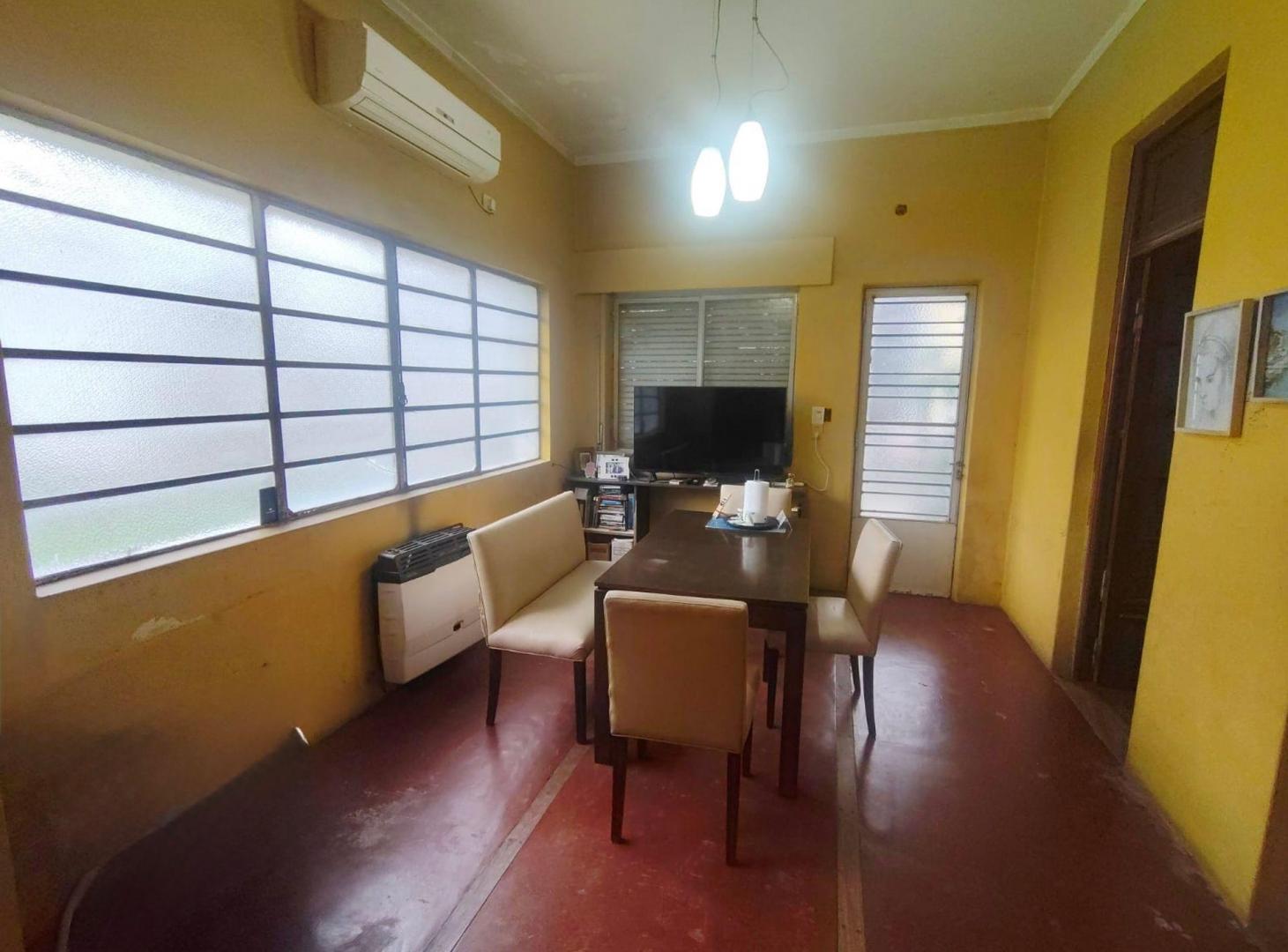 Foto de Casa en venta La Plata 2 dormitorios y parque, imagen 4