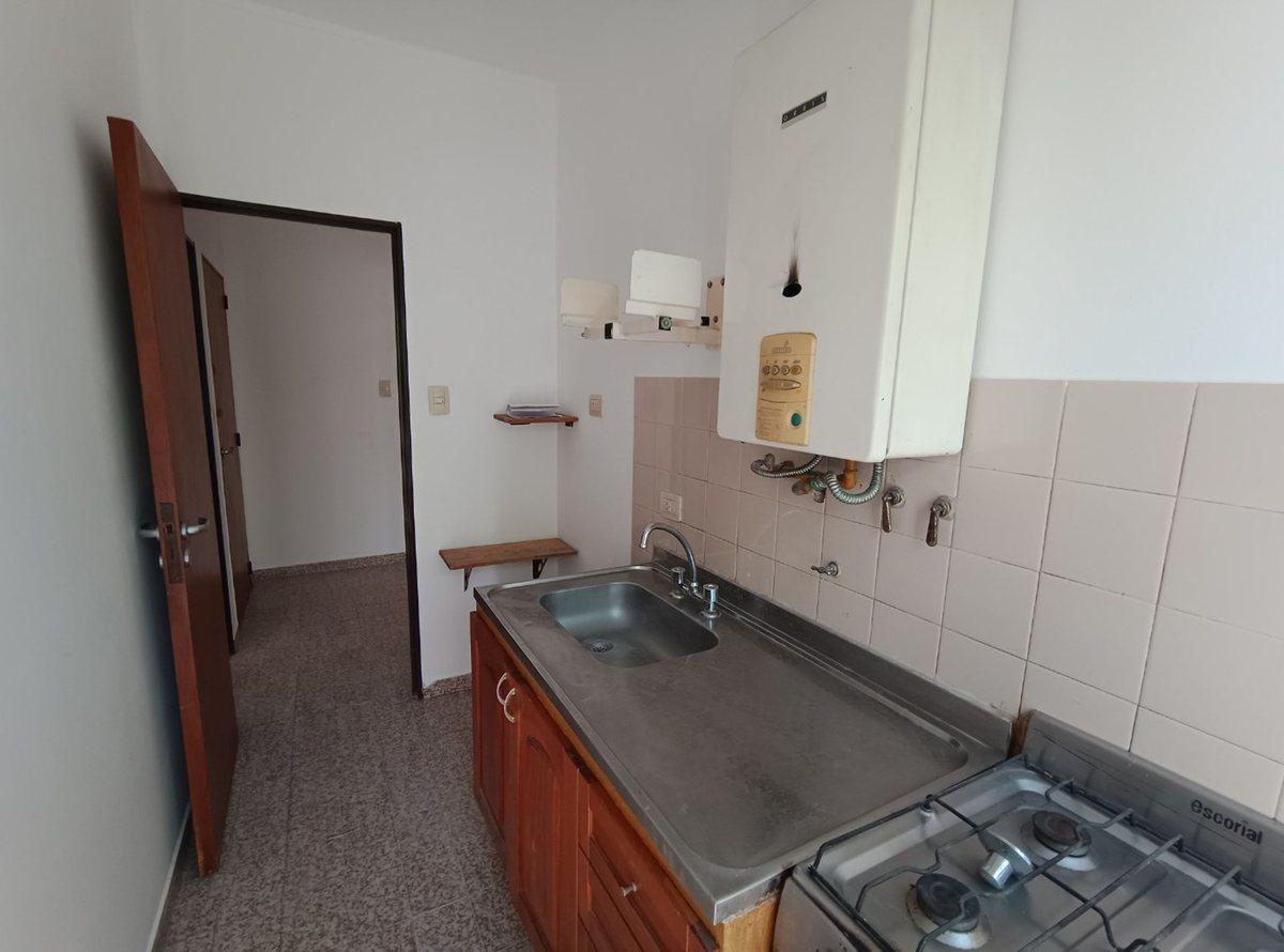 Foto de DEPARTAMENTO VENTA LA PLATA 1 DORMITORIO, imagen 5