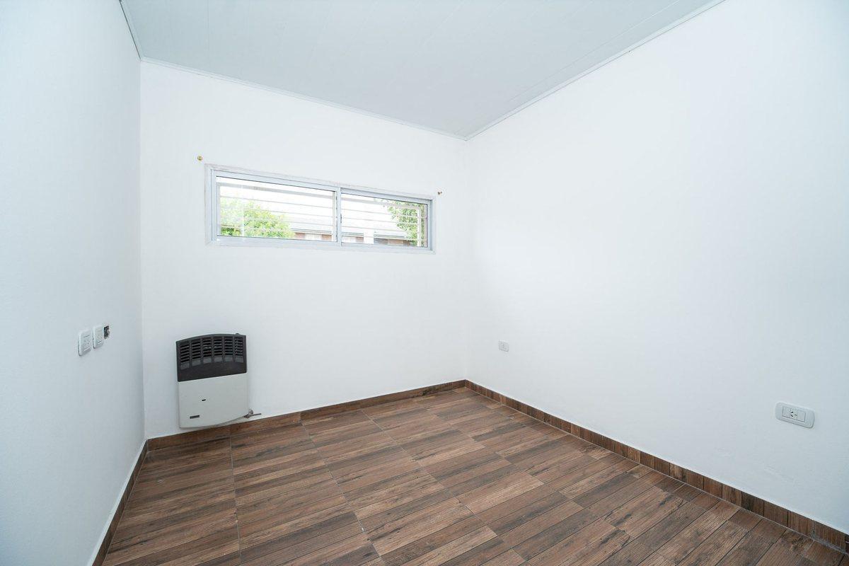 Foto de DEPARTAMENTO PH EN VENTA LA PLATA 1 DORMITORIO, imagen 2