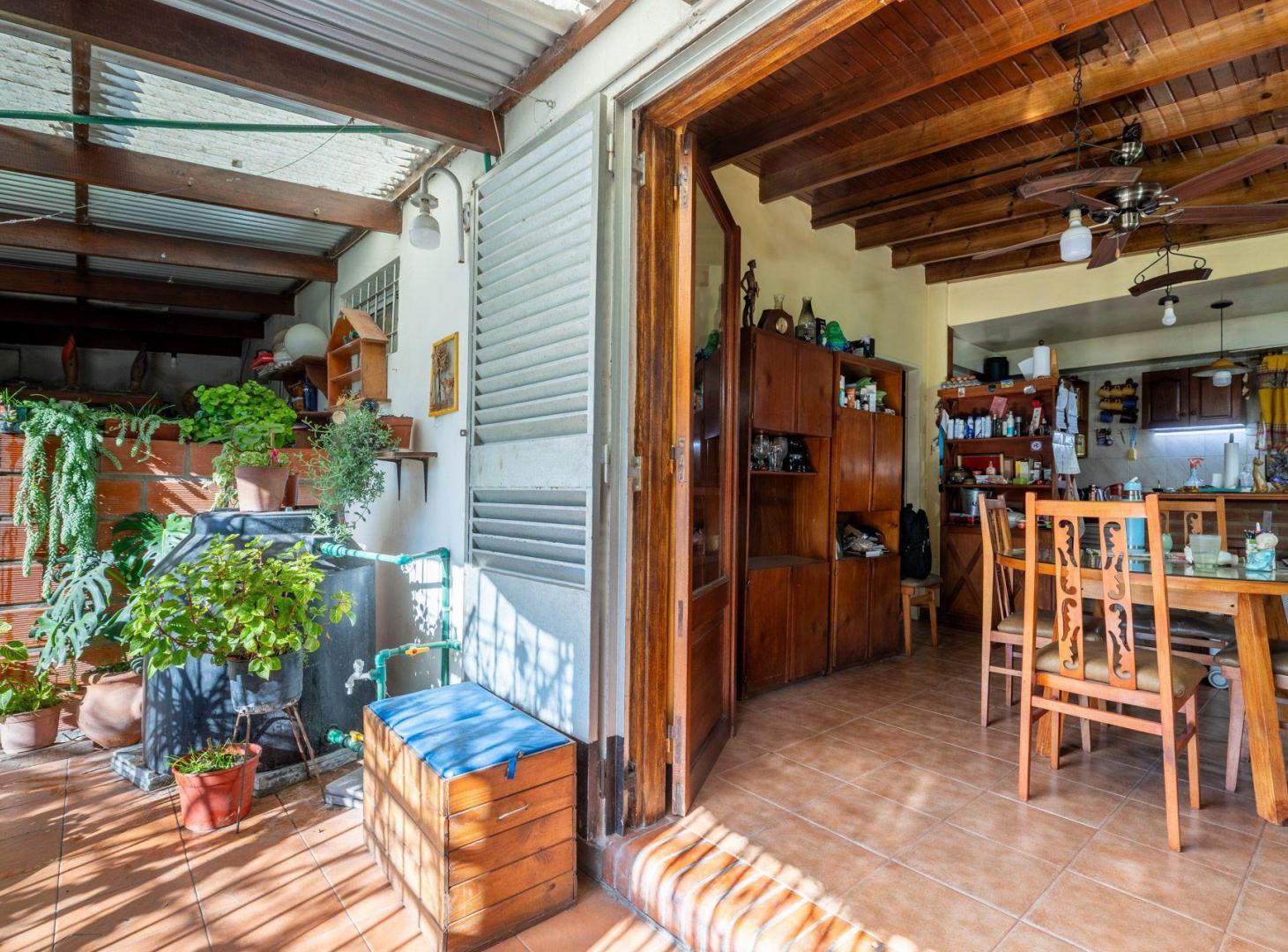 Foto de CASA EN VENTA LA PLATA 2 DORMITORIOS, imagen 1