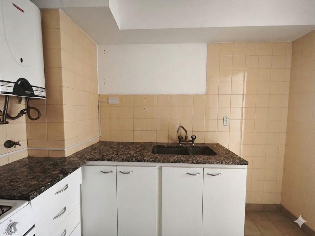 Foto de DEPARTAMENTO ALQUILER LA PLATA EN PLAZA ITALIA, imagen 2