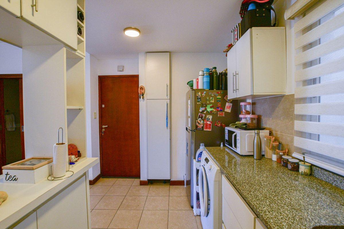 Foto de DEPARTAMENTO EN VENTA LA PLATA COCHERA y BAULERAS, imagen 1