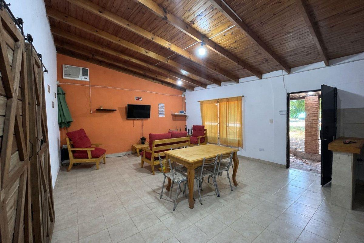 Foto de Casa Quinta en El Peligro con Pileta y Parque, imagen 4