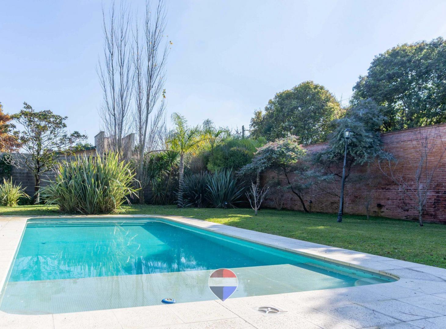 Foto de CASA EN VENTA GONNET ENTRE CAMINOS, imagen 1