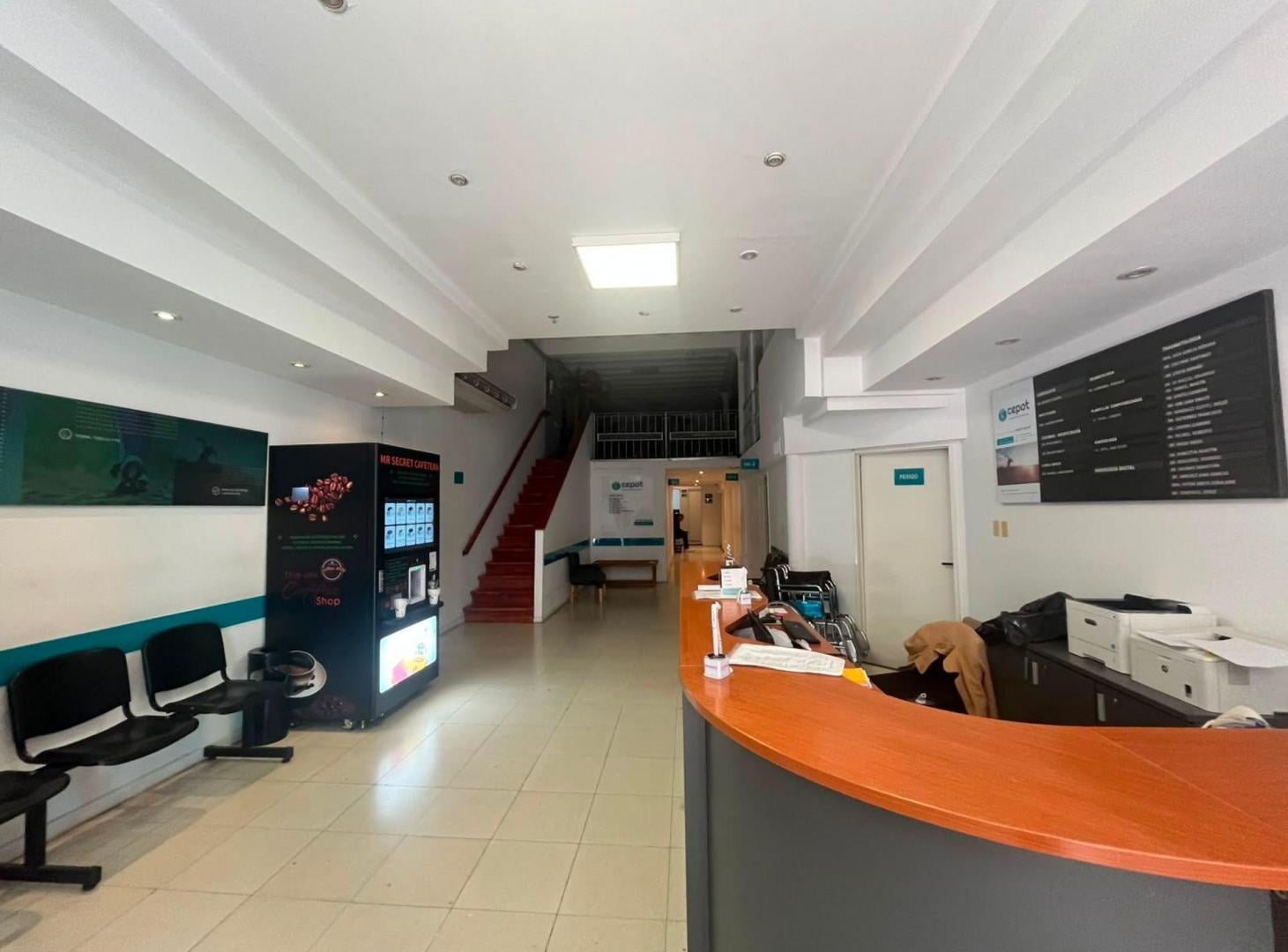 Foto de LOCAL EN VENTA LA PLATA, imagen 2