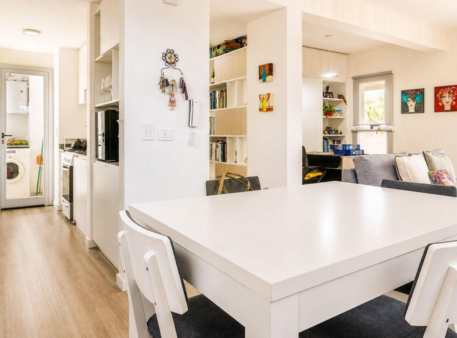 Foto de SEMIPISO EN VENTA LA PLATA 1/2 DORMITORIOS COCHERA, imagen 1