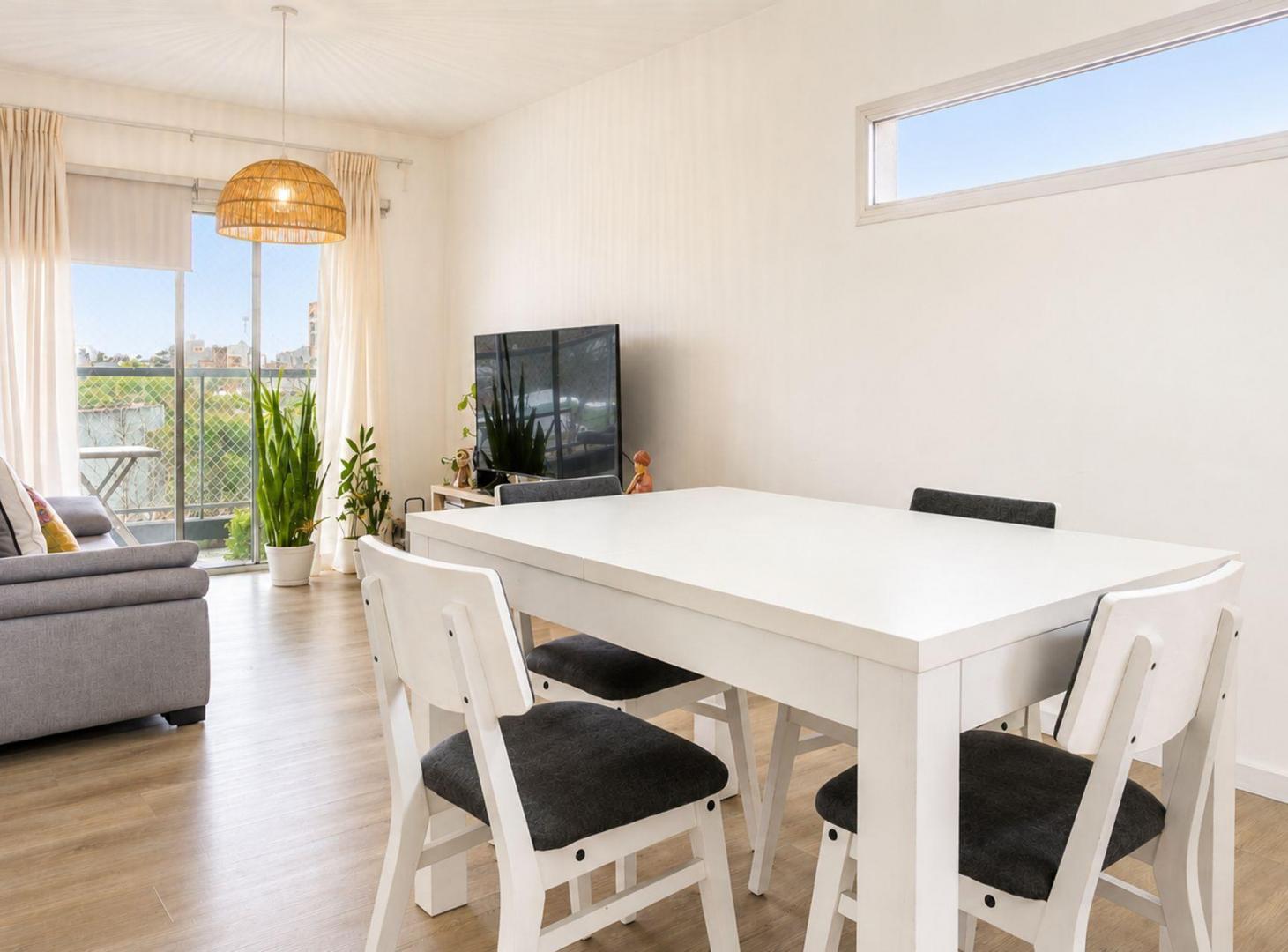 Foto de SEMIPISO EN VENTA LA PLATA 1/2 DORMITORIOS COCHERA, imagen 3