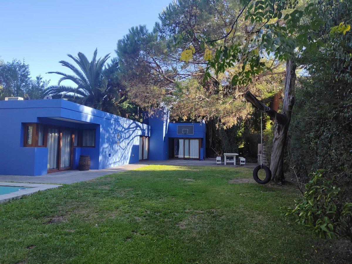 Foto de CASA EN VENTA CITY BELL 2 DORMITORIOS PILETA, imagen 3