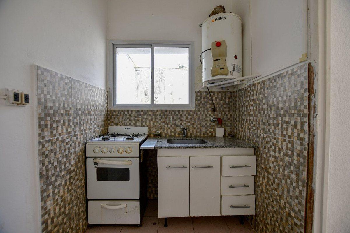 Foto de PH EN VENTA TOLOSA 2 DORMITORIOS CON PATIO, imagen 2