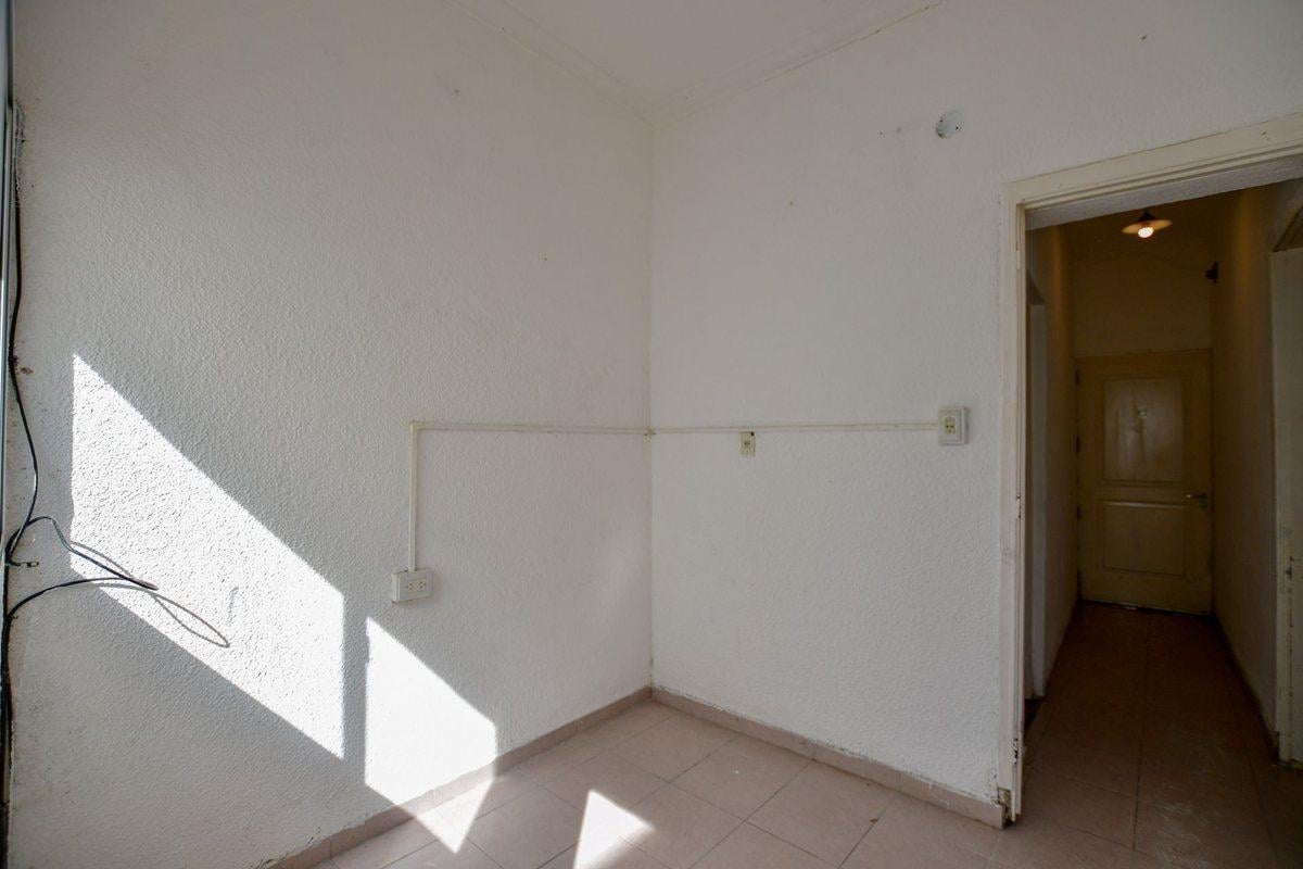 Foto de PH EN VENTA TOLOSA 2 DORMITORIOS CON PATIO, imagen 1