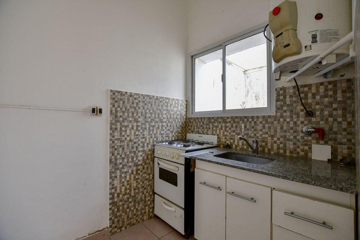 Foto de PH EN VENTA TOLOSA 2 DORMITORIOS CON PATIO, imagen 5