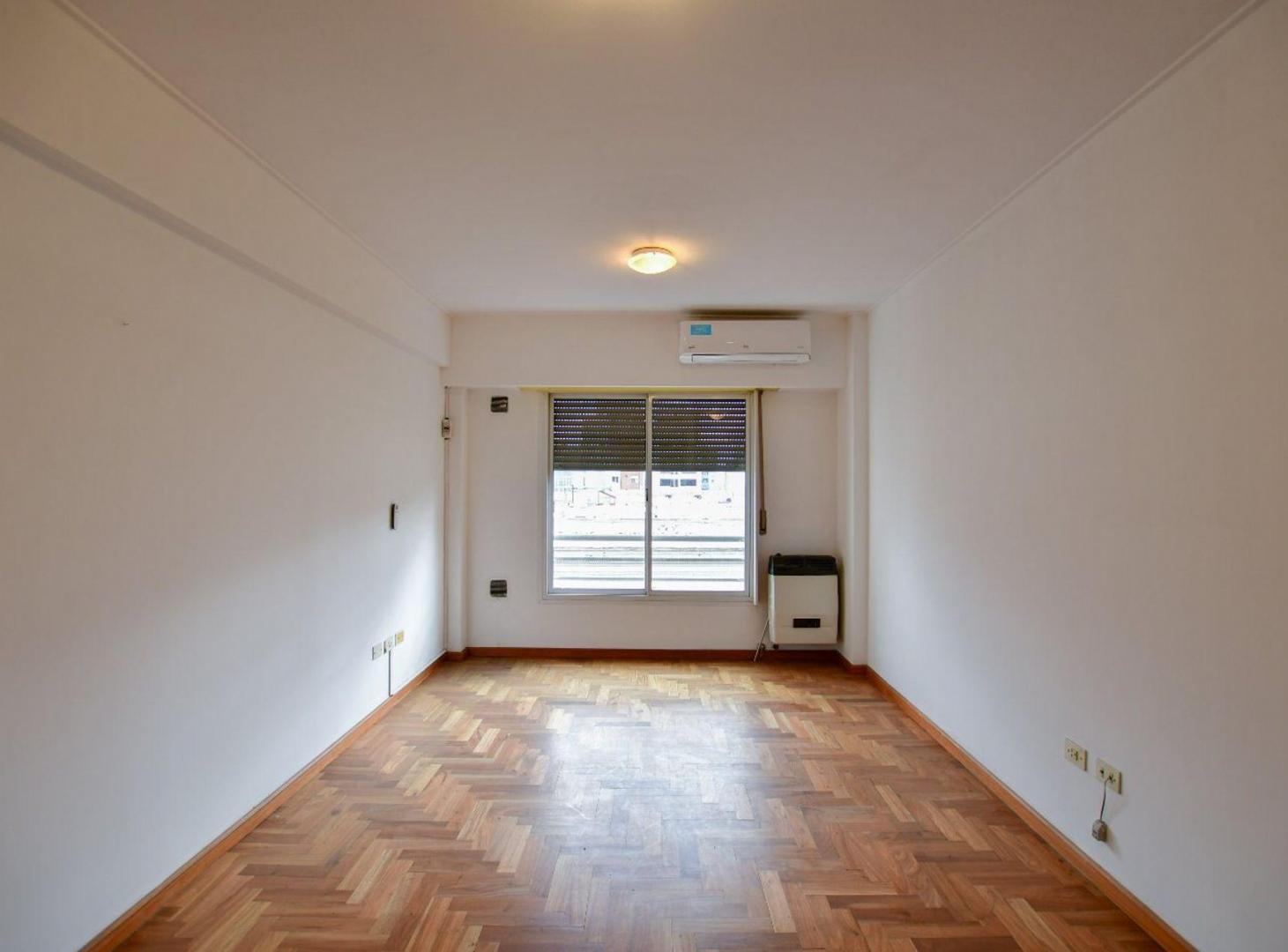 Foto de DEPARTAMENTO EN VENTA EN LA PLATA CON COCHERA, imagen 2