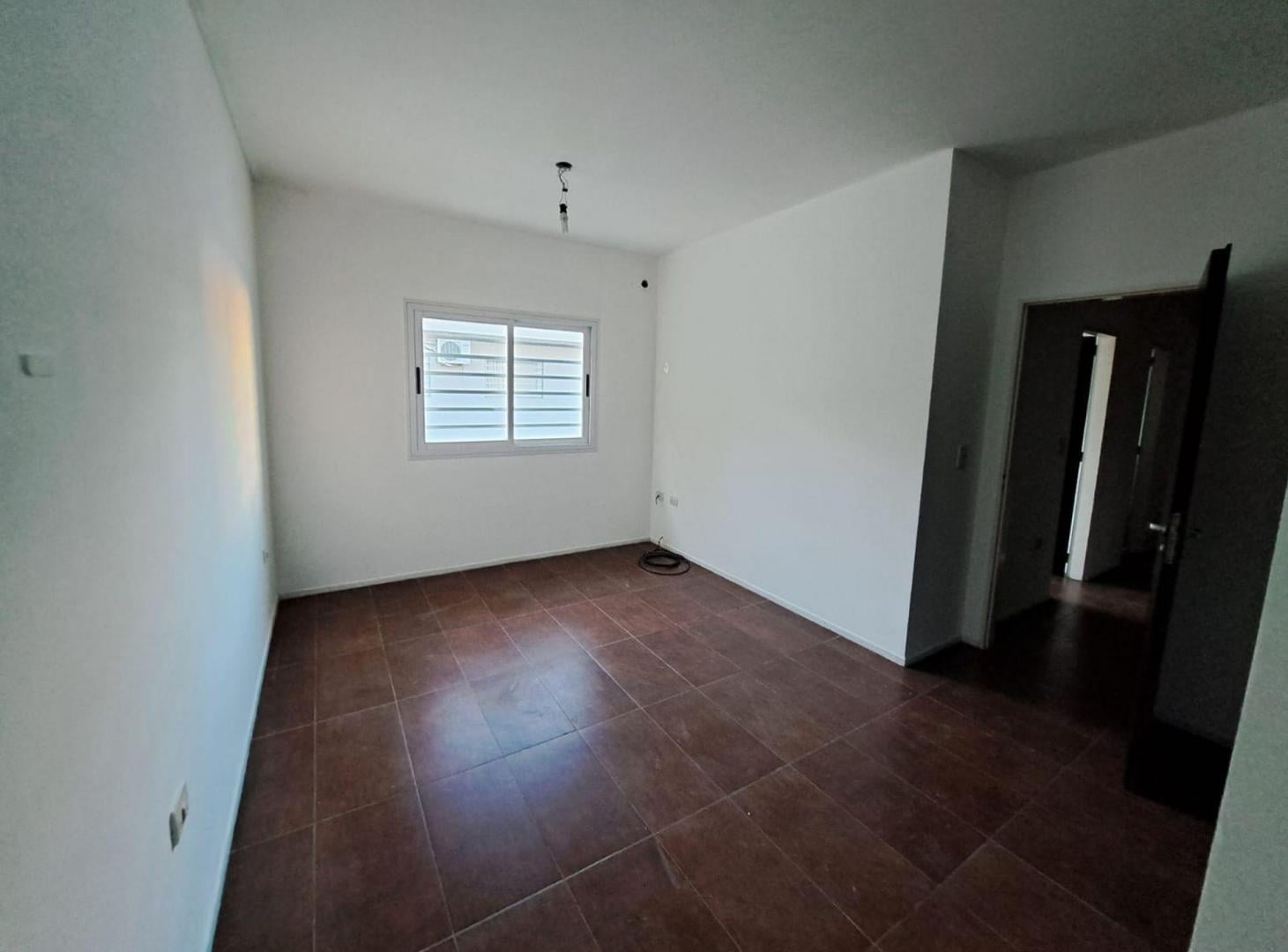 Foto de PH VENTA LA PLATA 2 DORMITORIOS PATIO, imagen 1
