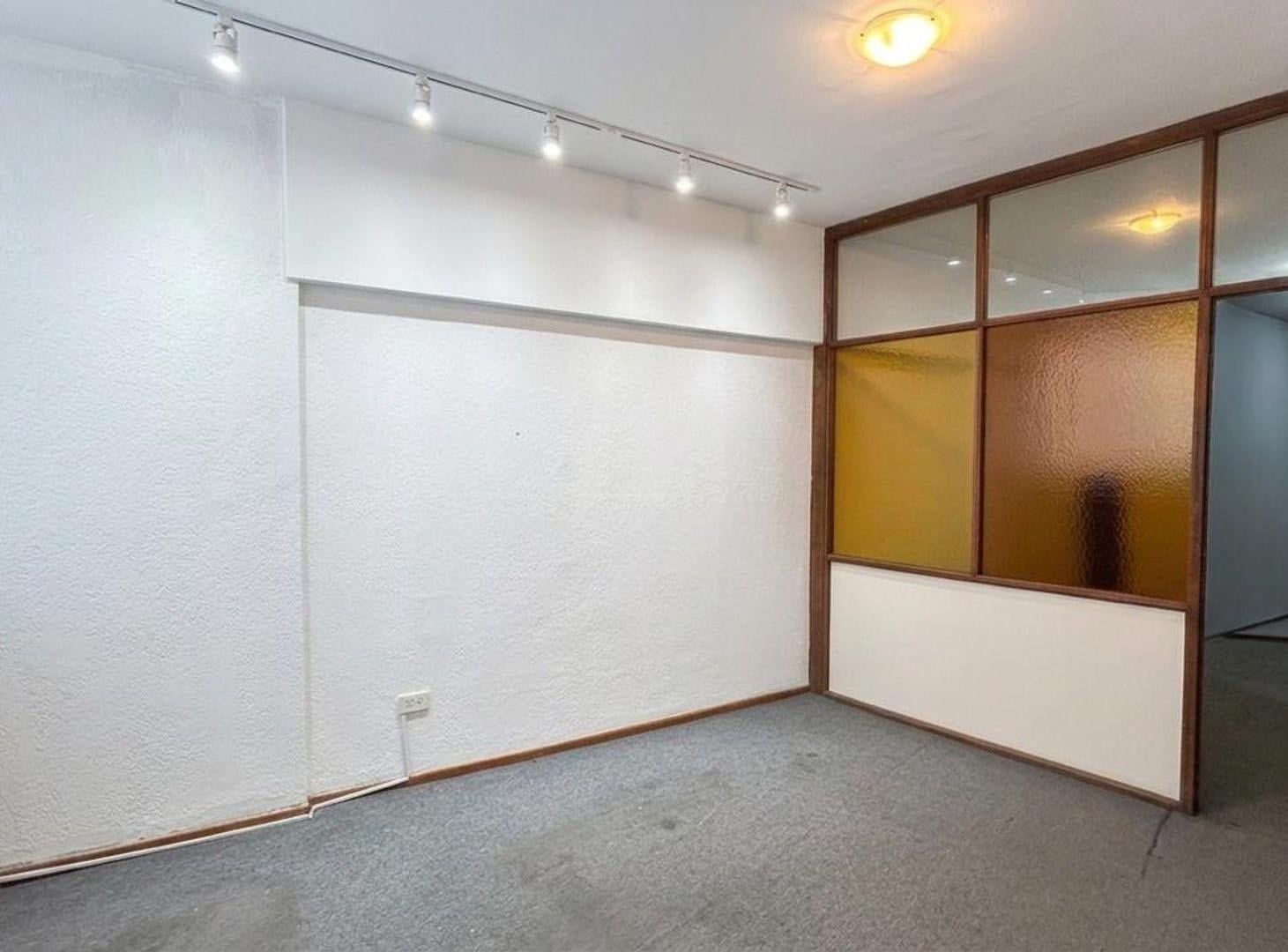 Foto de OFICINA EN VENTA LA PLATA, imagen 5