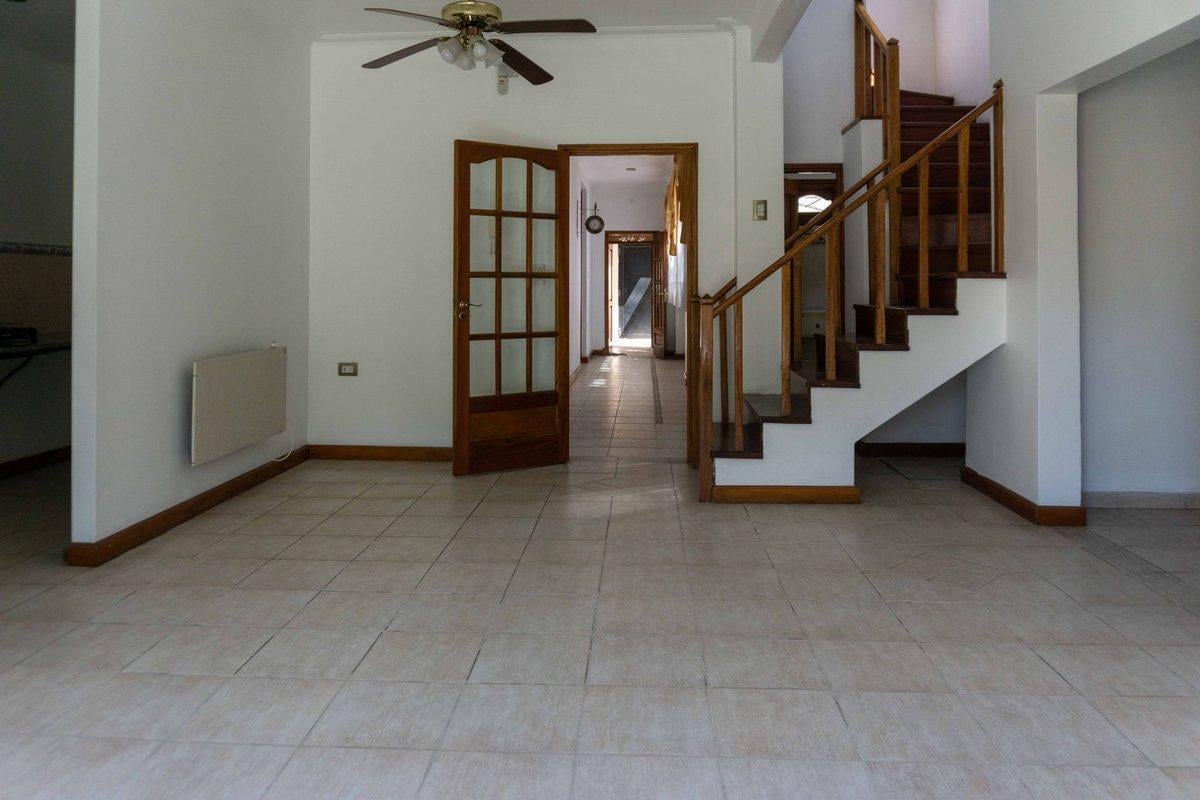 Foto de CASA EN VENTA LA PLATA PILETA 4 DORMITORIOS, imagen 1