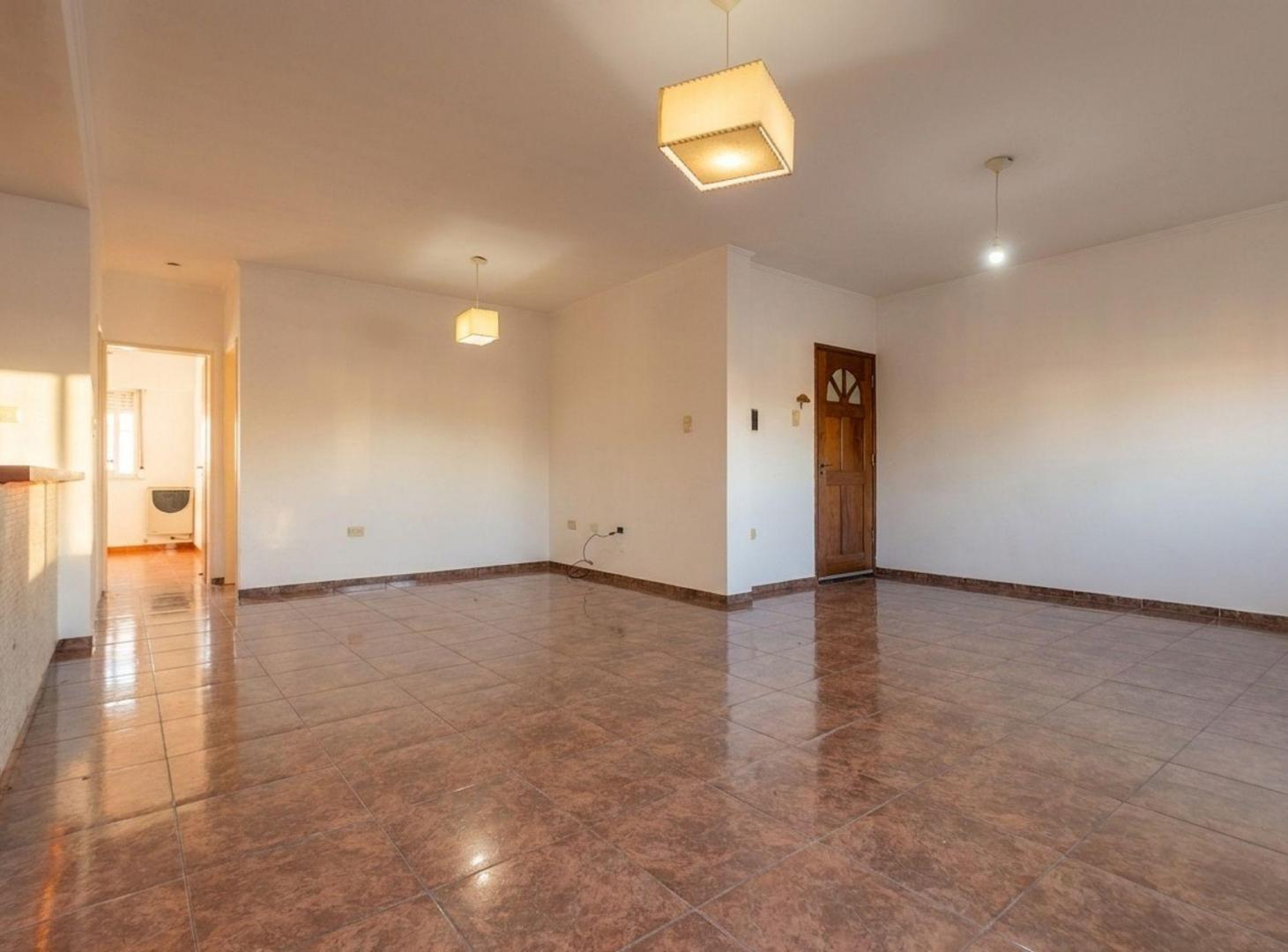 Foto de DEPARTAMENTO EN VENTA LA PLATA ZONA PLAZA ALBERTI, imagen 5