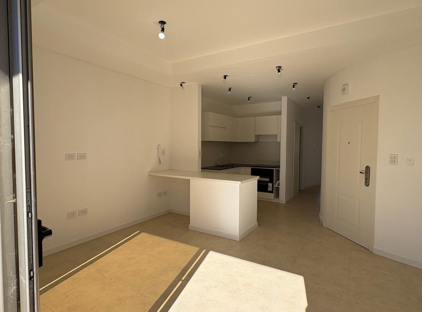 Foto de DEPARTAMENTO VENTA LA PLATA 2 DORMITORIOS COCHERA, imagen 3
