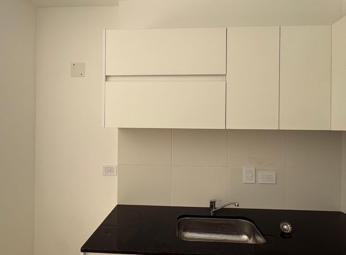 Foto de DEPARTAMENTO VENTA LA PLATA 2 DORMITORIOS COCHERA, imagen 5