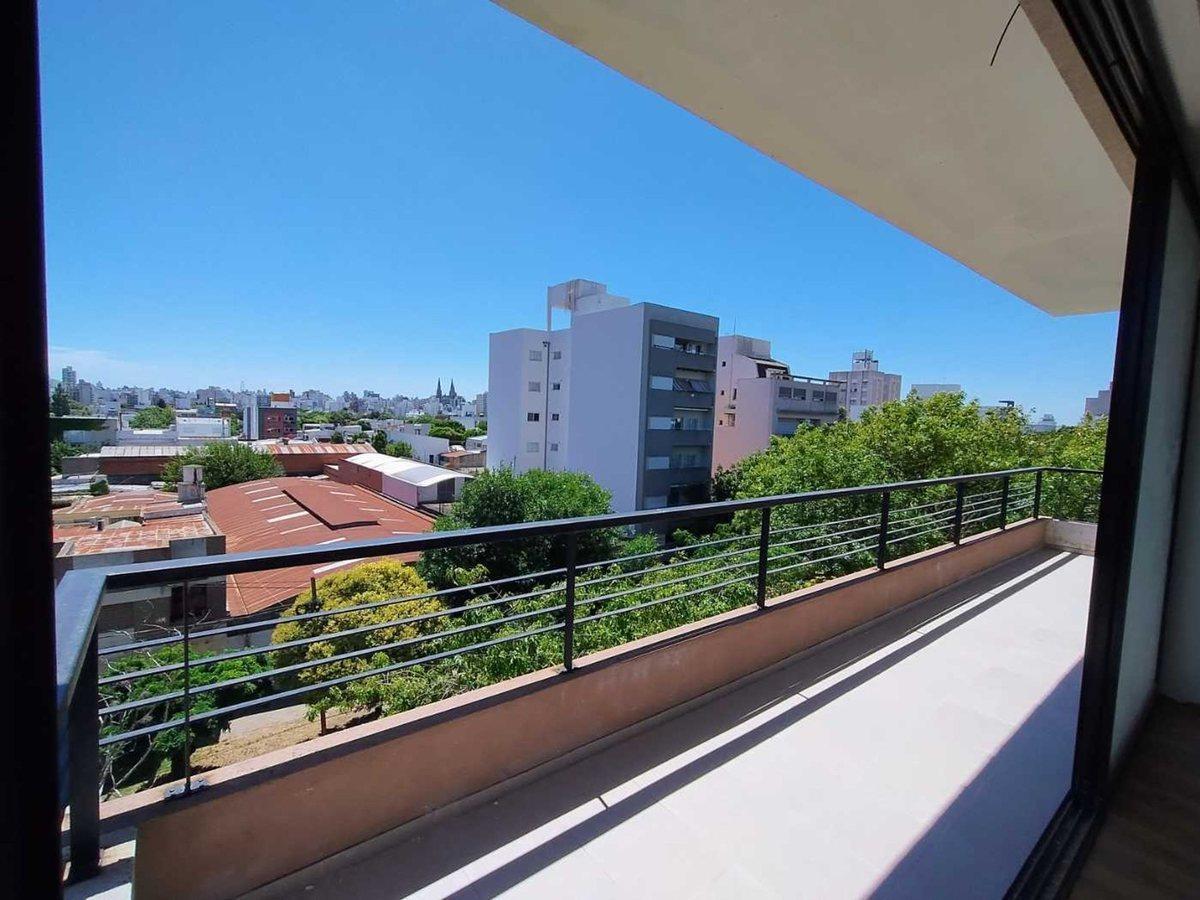 Foto de Departamento venta La Plata.3 dormitorios, cochera, imagen 1
