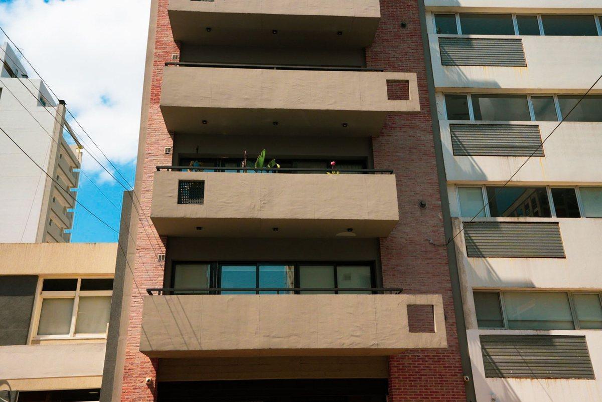 Foto de DEPARTAMENTO PISO EN VENTA LA PLATA 2 DORMITORIOS, imagen 5