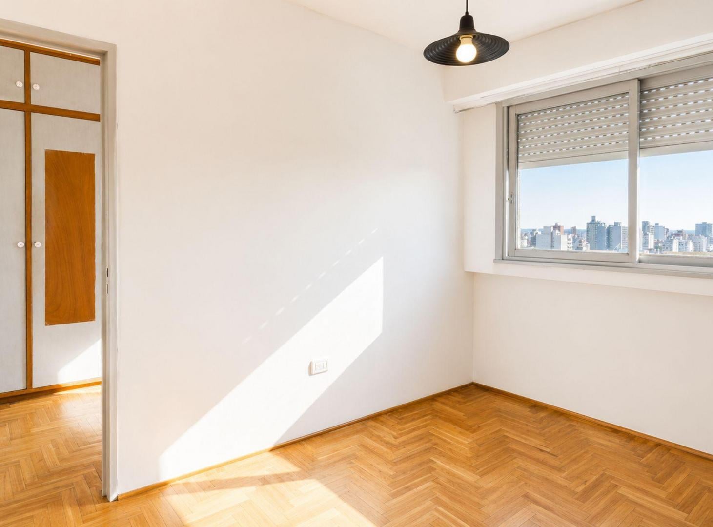 Foto de Departamento venta La Plata. 2 dormitorios, balcón, imagen 3