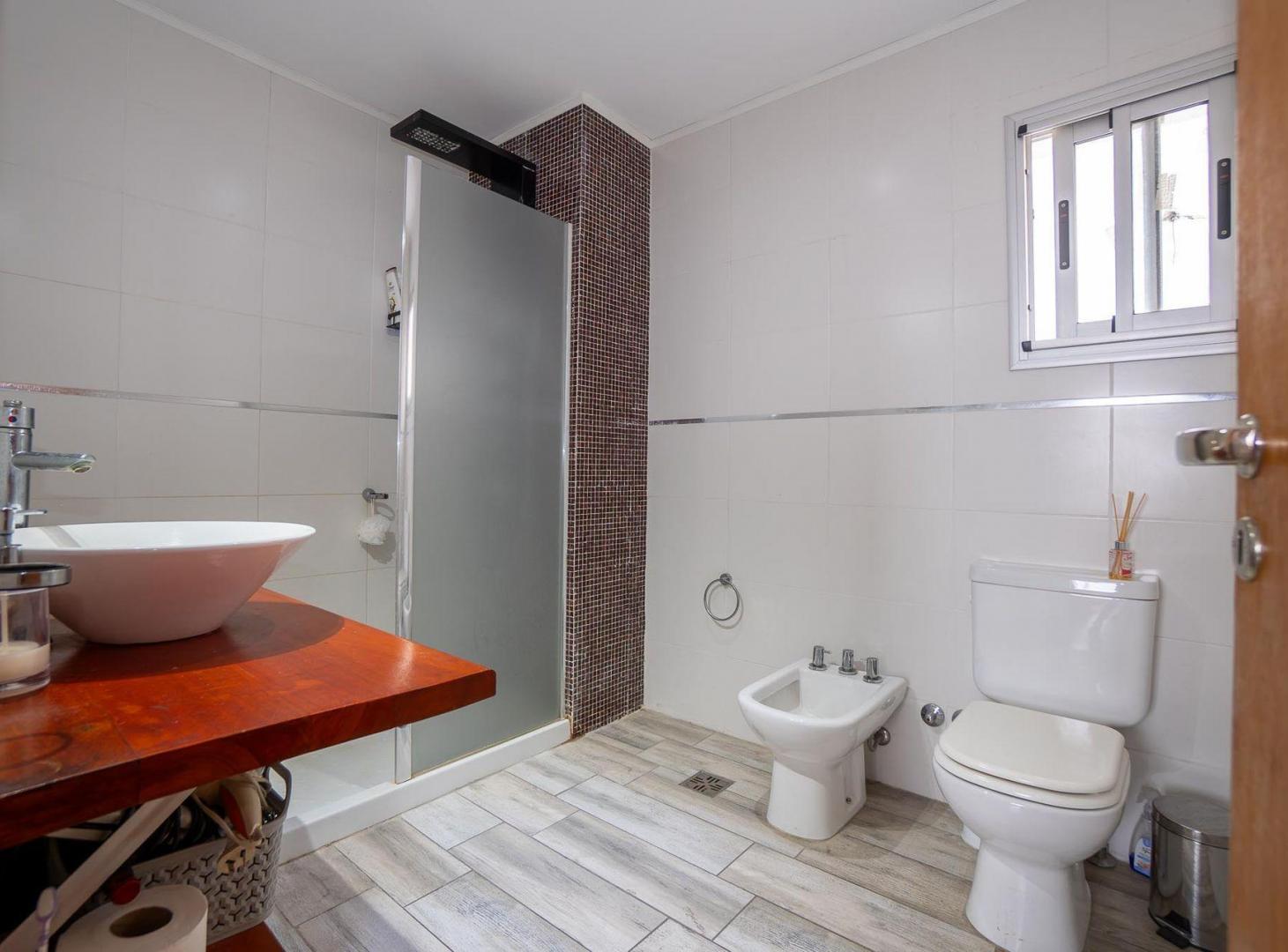 Foto de DEPARTAMENTO VENTA LA PLATA 1 DORMITORIO COCHERA, imagen 4