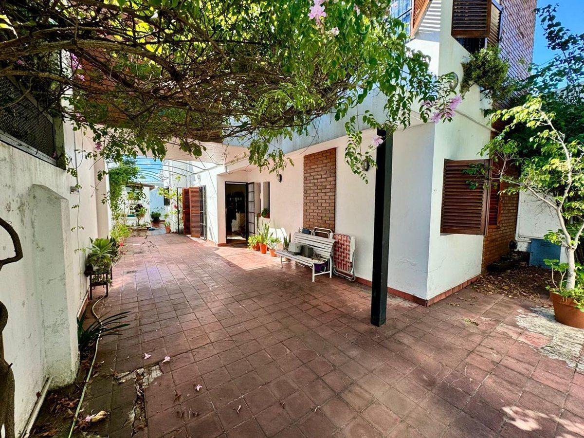 Foto de CASA EN VENTA LA PLATA 4 DORMITORIOS GARAGE PATIO, imagen 1