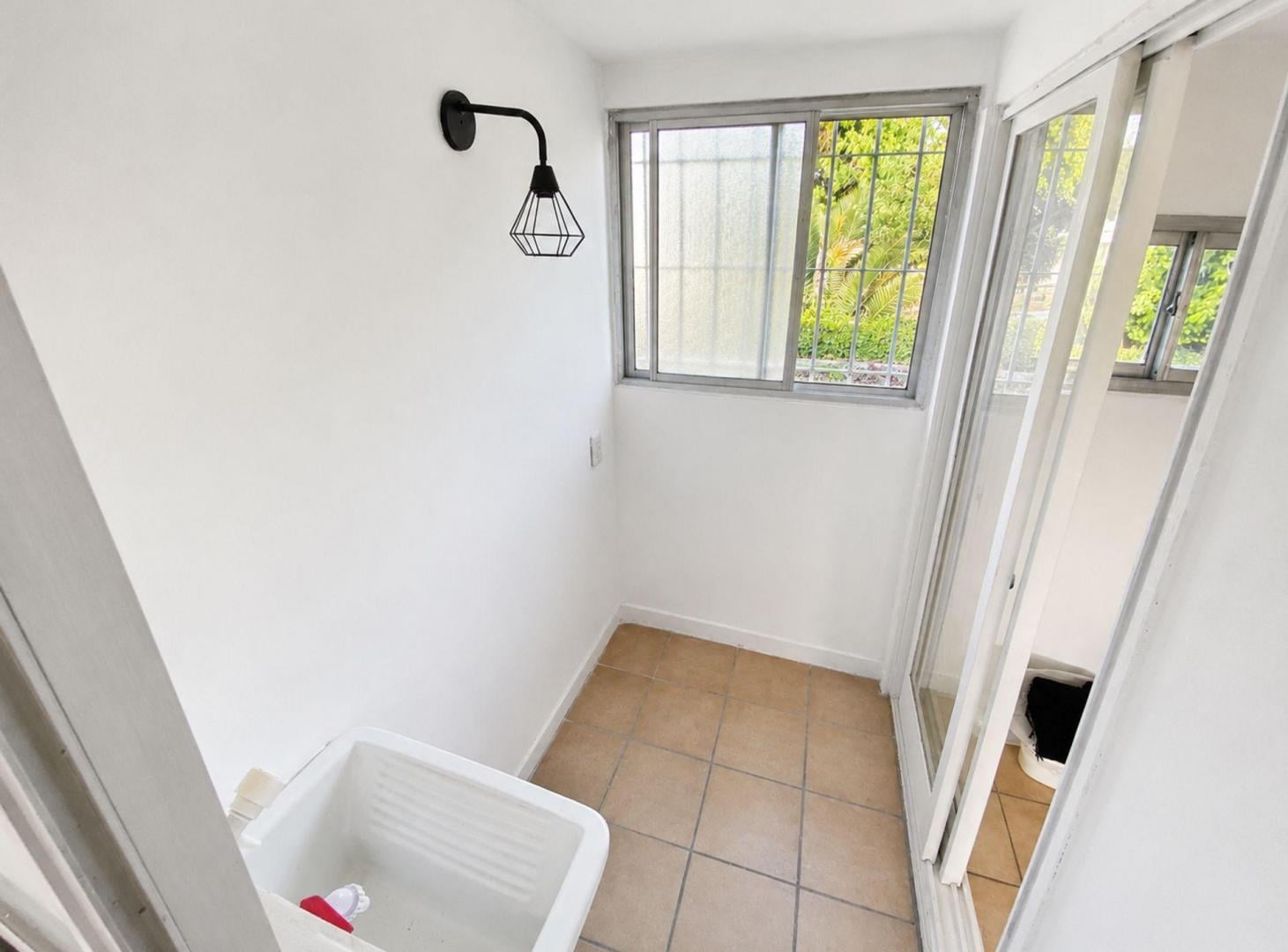 Foto de DEPARTAMENTO EN VENTA TOLOSA APTO BANCO, imagen 2