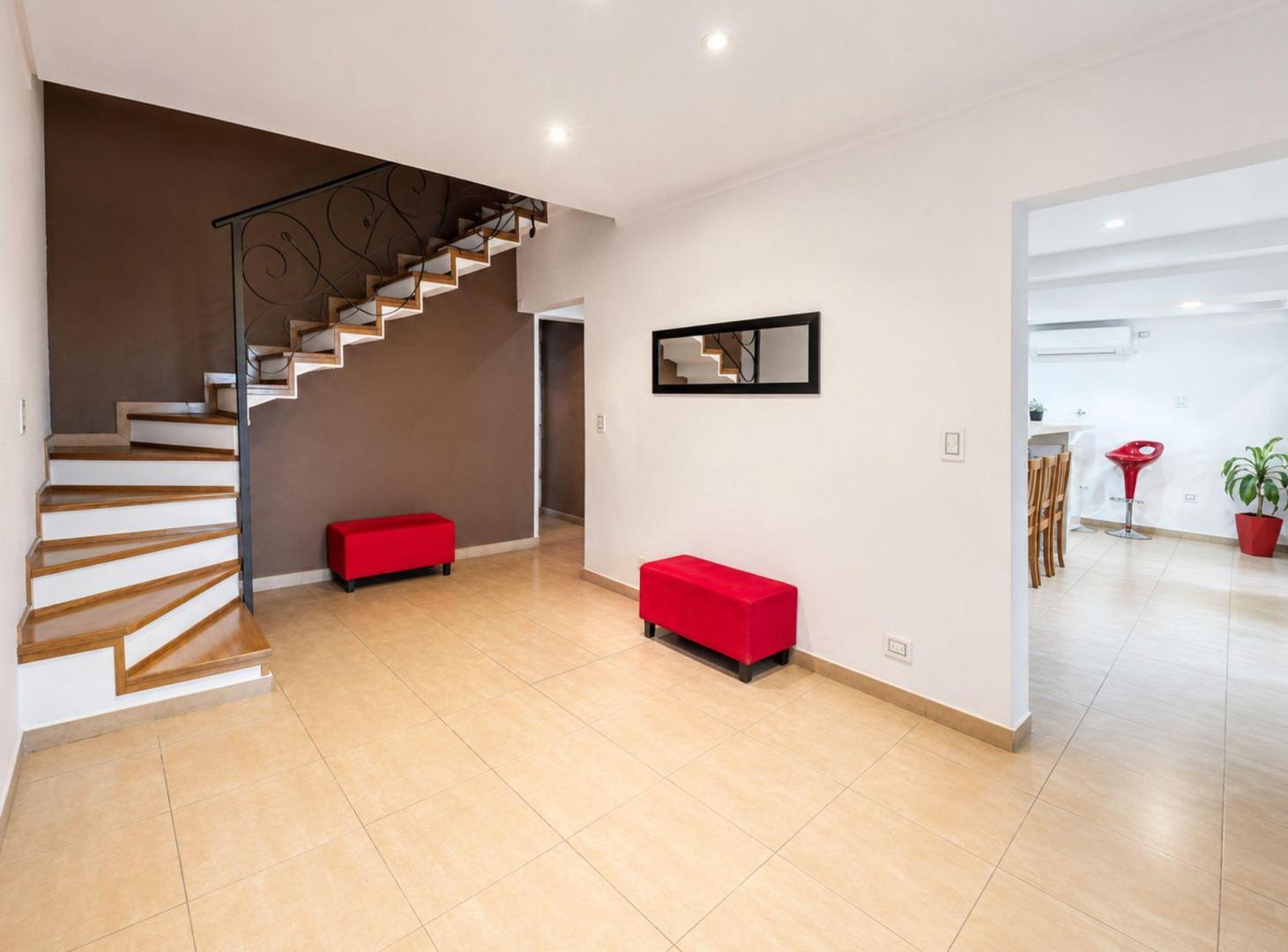 Foto de CASA VENTA QUILMES 5 AMBIENTES JARDIN APTA CREDITO, imagen 5