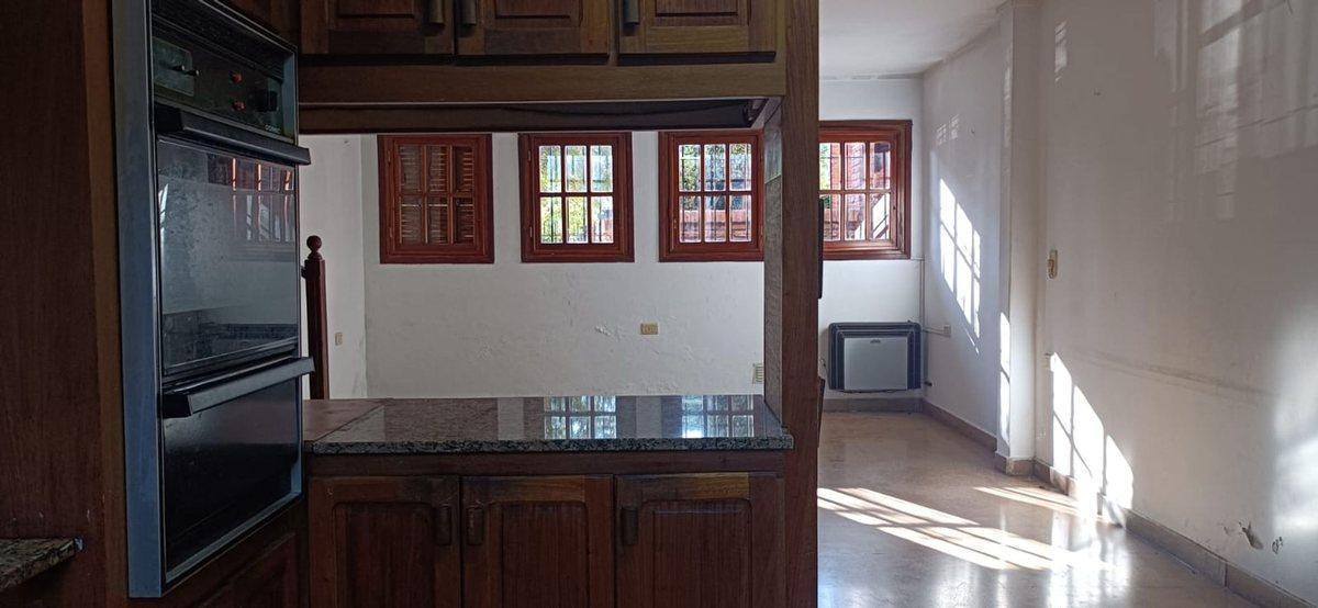Foto de CASA VENTA TOLOSA 3 DORMITORIOS PATIO APTO BANCO, imagen 1