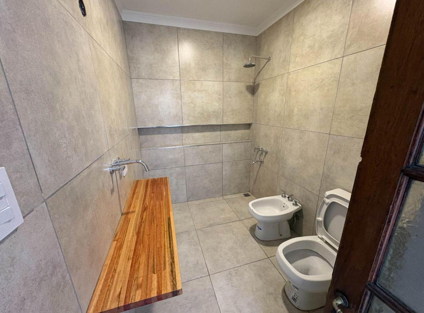 Foto de CASA EN VENTA LA PLATA RECICLADA A NUEVO, imagen 1