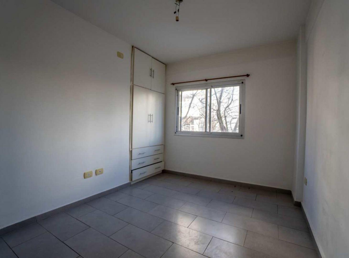 Foto de Departamento Venta La Plata Monoambiente Al Frente, imagen 1