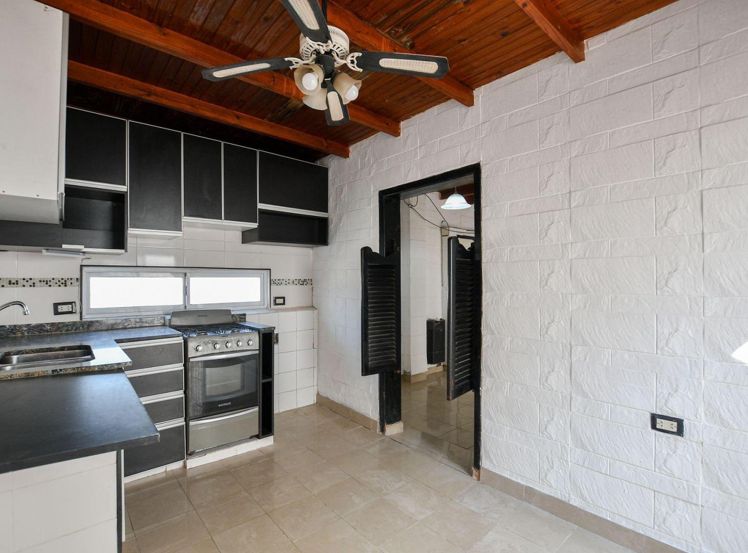 Foto de PH EN VENTA TOLOSA 1 DORMITORIO CON TERRAZA, imagen 2