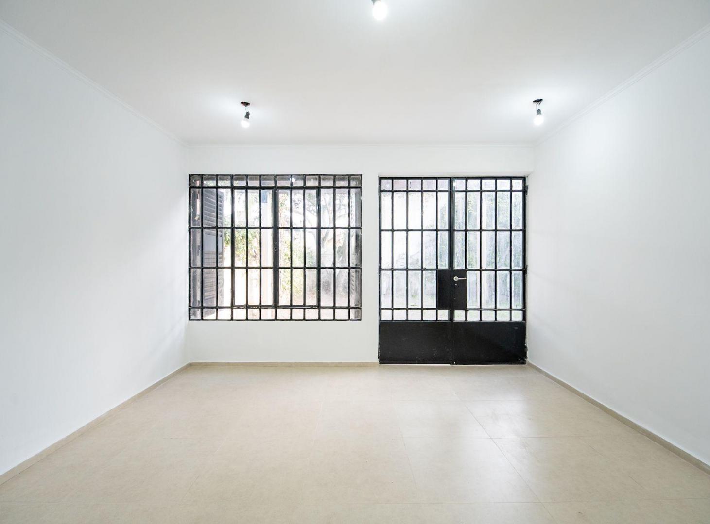 Foto de CASA 3 DORMITORIOS EN VENTA EN GONNET PLANTA BAJA, imagen 1