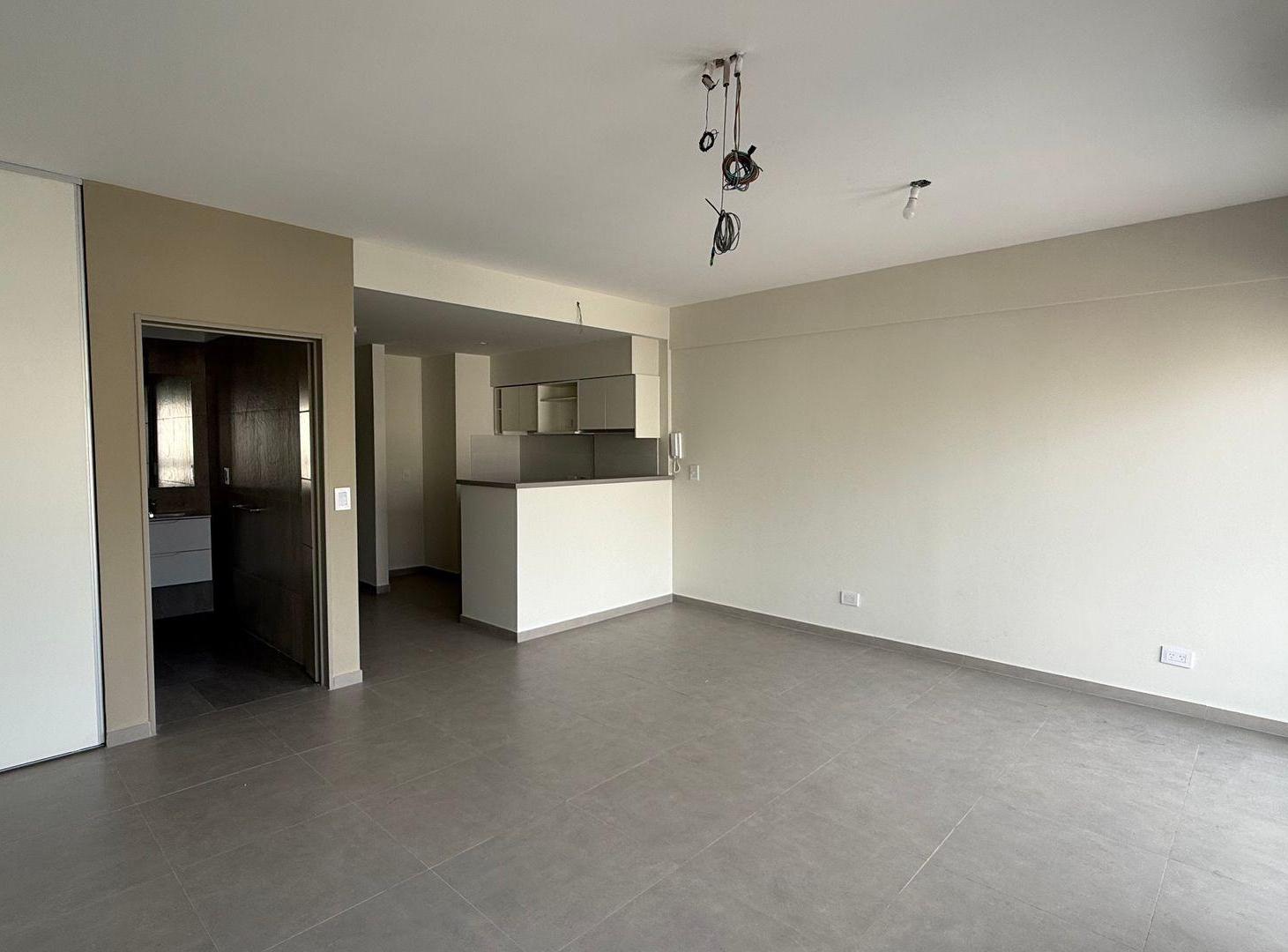 Foto de DEPARTAMENTO VENTA ALMAGRO 1 AMBIENTE DIVISIBLE, imagen 1