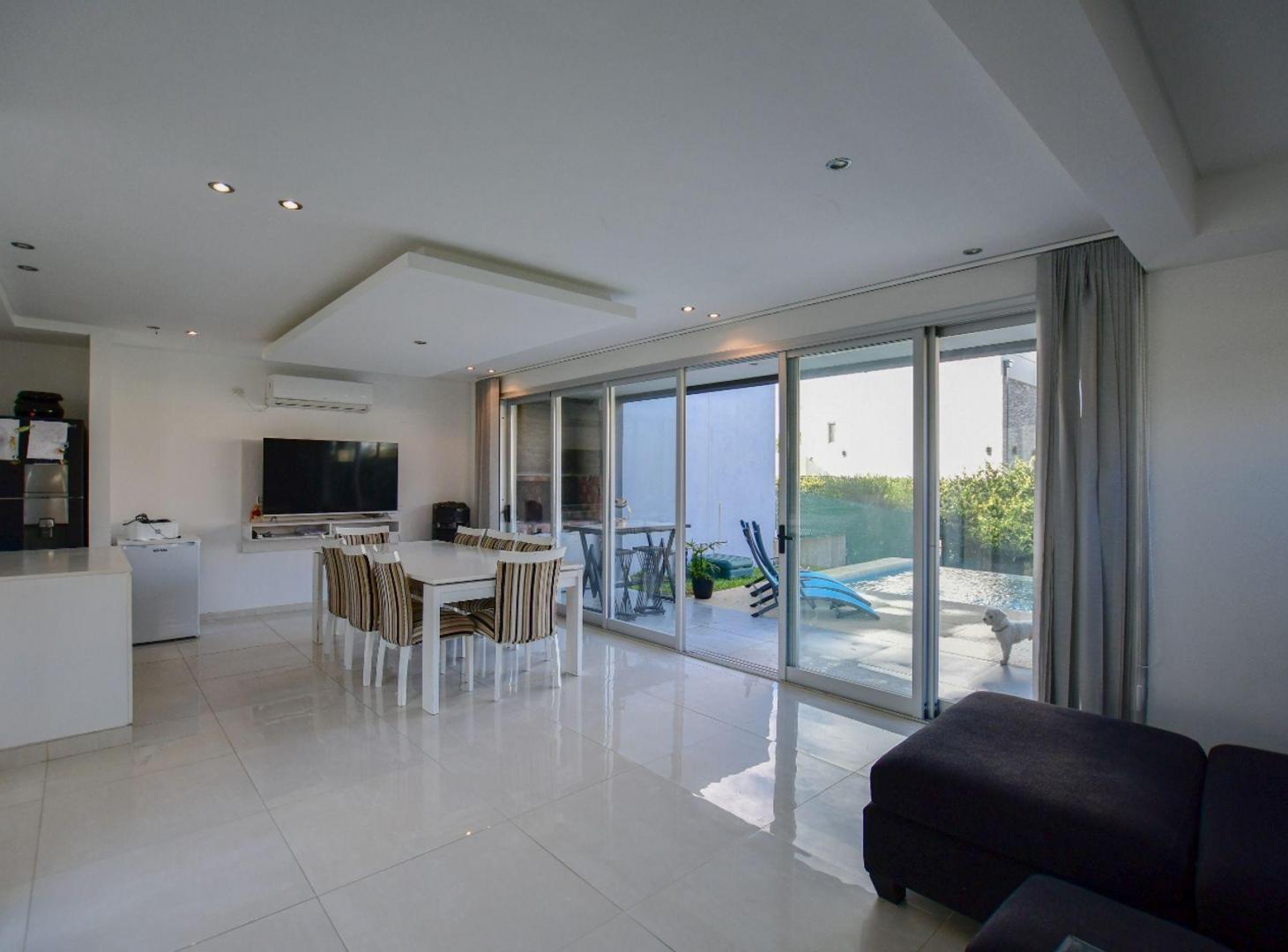 Foto de CASA VENTA BARRIO PRIVADO LA PLATA 4 DORMITORIOS, imagen 5