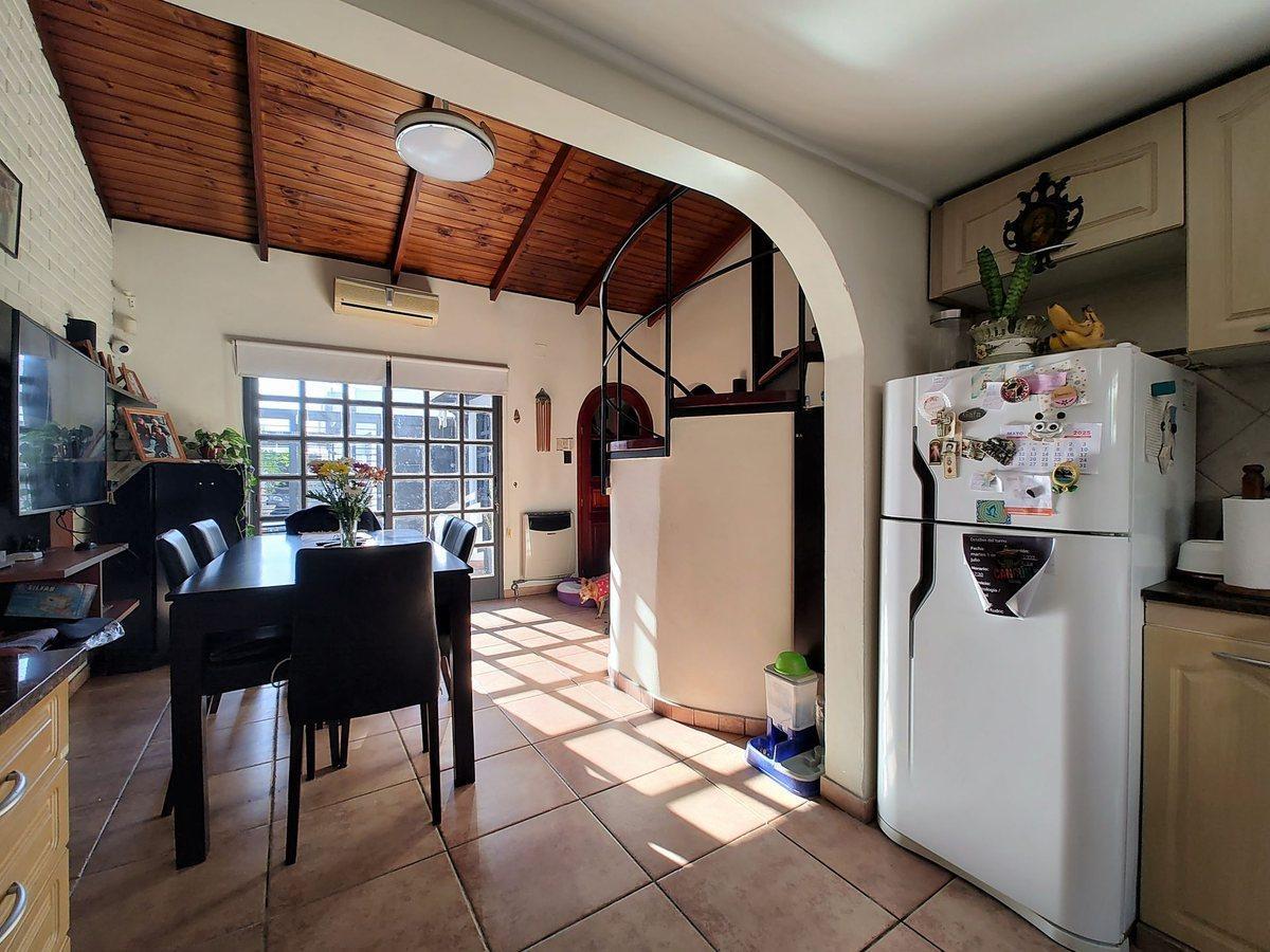 Foto de PH EN VENTA EN LA PLATA 3 DORMITORIOS COCHERA, imagen 1