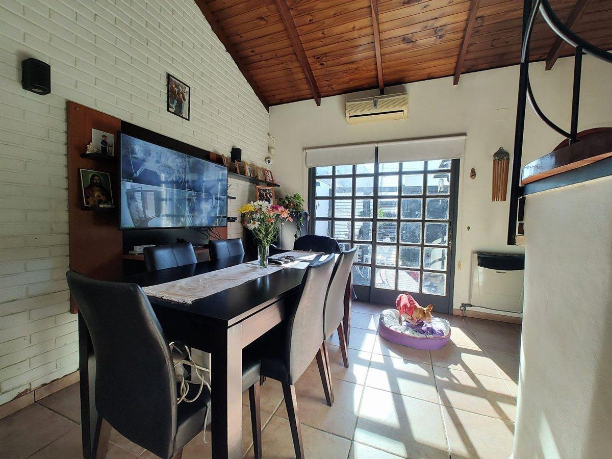 Foto de PH EN VENTA EN LA PLATA 3 DORMITORIOS COCHERA, imagen 5
