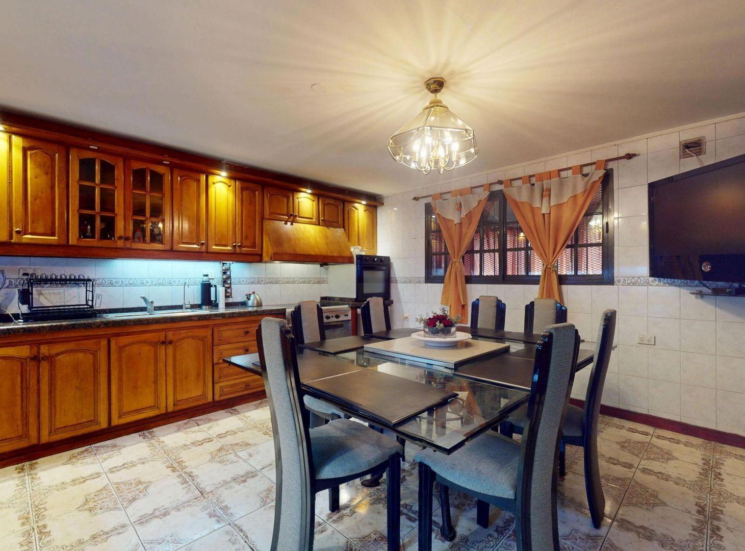 Foto de CASA EN VENTA BOSQUES 4 DORMITORIOS, imagen 4